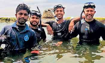 මැරුණු කොරල්වලට පණදෙන මොරටු මහ මොළකරුවෝ