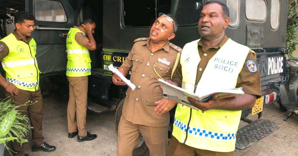 හෝටල් කාමරයේ සිටි දරුවන් දෙදෙනා ගින්නකින් මරුට