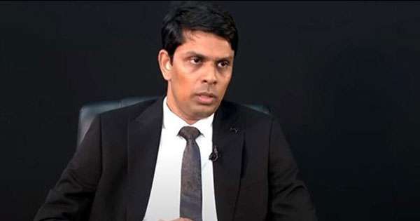 අර්චුනා හඬා වැටෙයි