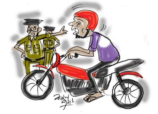 පොලිසියට කොකා පෙන්වා එළිවෙනකම් ගහක් උඩ ඉඳලා