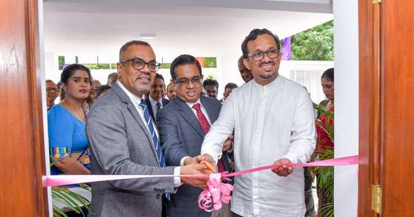 ආයෝජකයන්ගේ වැඩ පහසු කරන්න කාර්යාලයක් අරියි