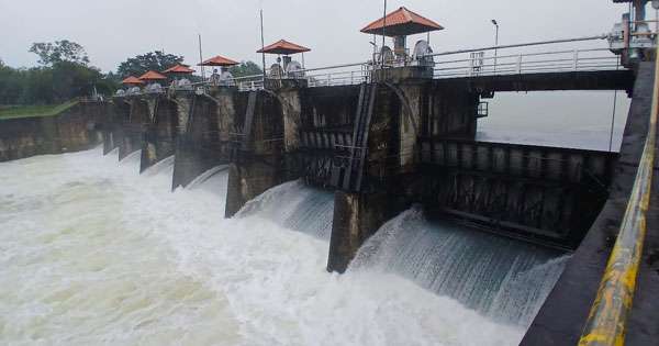 රත්කිඳ ජලාශයේ සියලු වාන් දොරටු හරියි