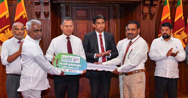 බස්නාහිරට ජංගම පුස්තකාල දහයක්