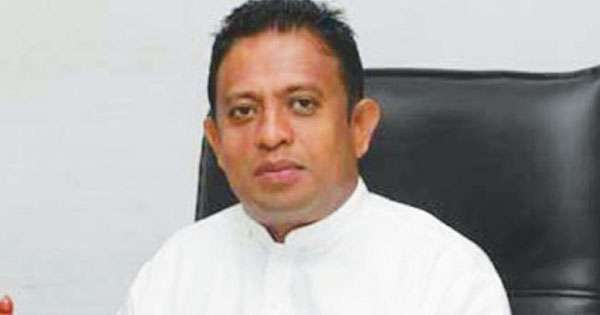 චන්දිම වීරක්කොඩි අල්ලස් කොමිසමට