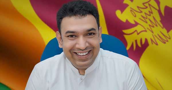 අකිල එල්ලාවල ශ්‍රීලනිපයට