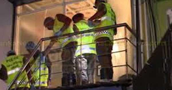 වෙඩික්කරුවන් පැන යද්දී රාජකාරිය නොකළ පොලිසියේ දෙකක් ගෙදර