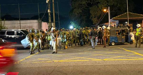 මැගසින් බන්ධනාගාරයේ සන්සුන් කරයි