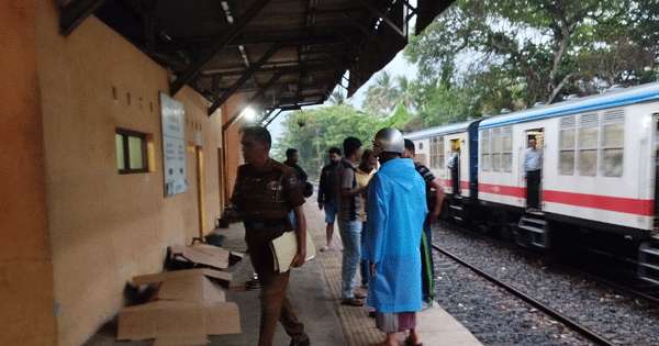 දුම්රියේ ගැටී කාන්තාවන් දෙදෙනකු මරුට