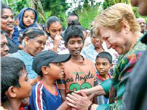 අයිඑම්එෆ් ආශීර්වාදයක්ද? අභියෝගයක්ද?