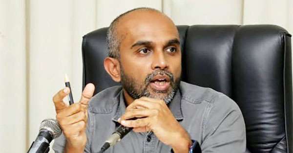 දුම්රිය මහනුවරට මේ වසරේ අග ගමන් අරඹයි