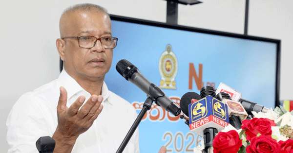 අපේ අධ්‍යාපනයෙන් එළියට එන්නේ මමත්වයෙන් පිරුණු මිනිහෙක්