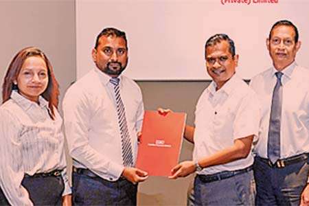 ඇසට්ලයින් ඉන්ෂුවරන්ස් බ්‍රෝකර්ස් සහ ලයිෆ් විෂන් අතර නව රක්ෂණ සේවා සහයෝගීතාවක්