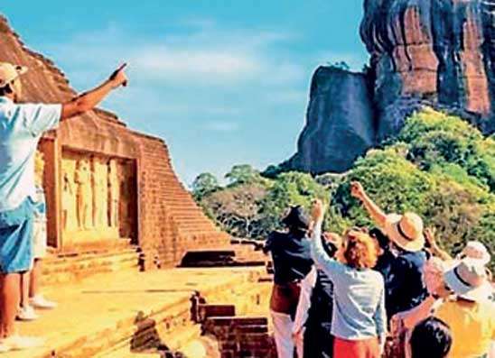 මුල් මාස නවයේදී සංචාරක ආදායම ඩො.මි. 2,245 යි