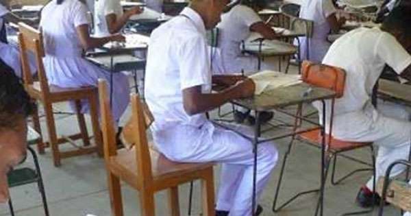 උ.පෙ විභාගෙට අයැදුම්පත් කැඳවයි