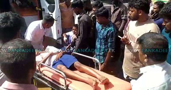 පාසල් බසය අනතුරට ලක්වී ළමුන් 34ක් රෝහලට