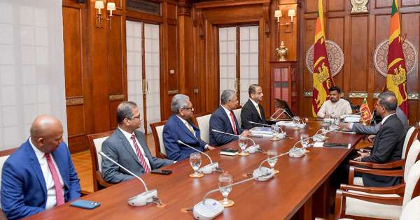 රාජ්‍ය බැංකු තුන වාර්තාගත ලාභ උපයයි