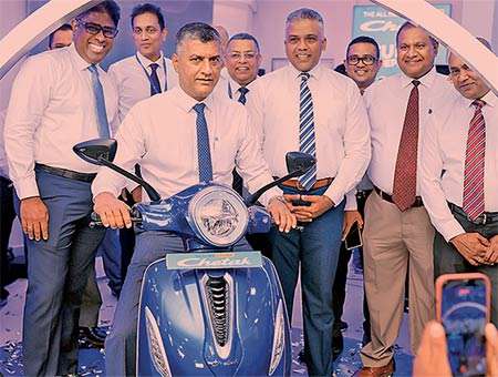 විශ්වසනීය ගමනකට Chetak නැවතත්