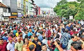 නුගේගොඩ රුලියේ ඔළු ගෙඩි ගනින්න බුද්ධි මෙහෙයුමක්