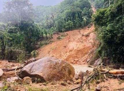 දැන් රිවස්ටන් එන්න එපා ආවොත් දුක හිතෙයි