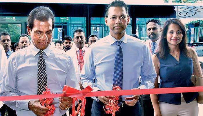 ජා - ඇල අලු‍තින් විවෘත වූ FOTON සේවා මධ්‍යස්ථානය සමගින් ඉන්ද්‍රා ට්‍රේඩර්ස් අලෙවියෙන් පසු සේවාව තවදුරටත් ශක්තිමත් කරයි