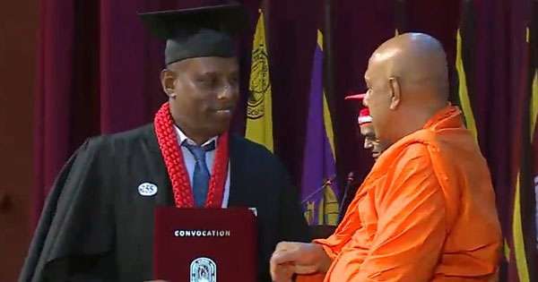 සරසවි නඩත්තු අංශයේ වැඩ සහායක උපාධිය සම්පූර්ණ කරයි