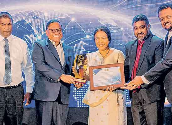 තිනෙත් සොෆ්ට්වෙයා සංචාරක ක්ෂේත්‍රයේ කෘත්‍රිම බුද්ධි  නවෝත්පාදනට ජාතික විශිෂ්ටතා සම්මානය හිමිකරගනියි