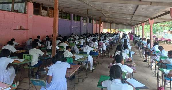 වයඹ ප්‍රශ්න පත්‍ර බෙදීම අවුල්:වාර පරික්ෂණ කල් යයි