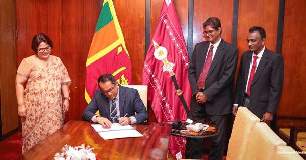 මන්ත්‍රී විශ්‍රාම වැටුප අදින් අවසන්