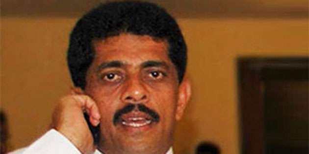 ආරච්චිට අල්ලස් දුන් සරණගේ බිරිය අත්අඩංගුවට