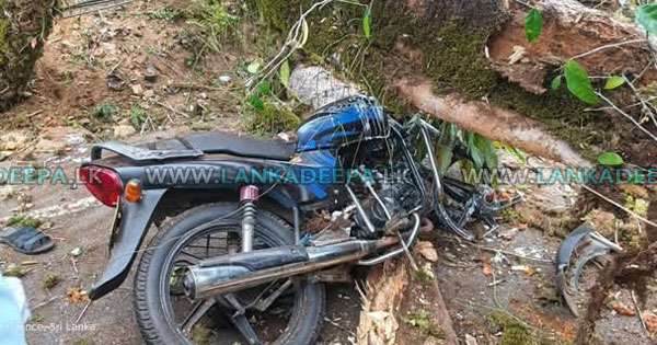 යතුරුපැදිය මතට අත්තක්  වැටි පියා-දියණිය රෝහලේ