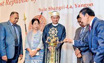 අපි ණයවලින් හරියට වැඩ ගත්තොත් රට දියුණු වෙනවා