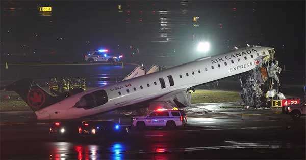 කැනඩා මගී යානයක් ඇමෙරිකාවේදී අනතුරක