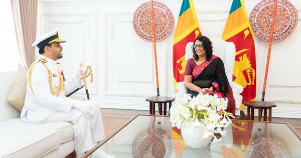 නාවික හමුදාපති අගමැතිනිය හමුවෙයි