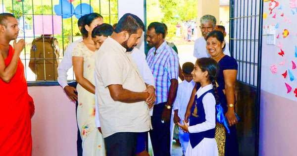 ගුරුවරුන් තුන්දහසක් අලුතින් බඳවා ගනී
