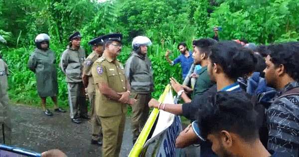 මල්වානේ නිවාස සිද්ධියට දෙදෙනෙක් පොලිසි යති