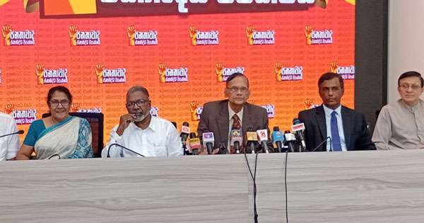 බන්ධනාගාර ඇමති ඉල්ලා අස්විය යුතුයි