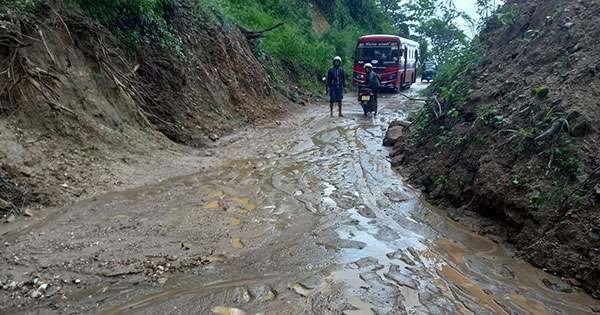 සොරණාතොට මාර්ගයේ රථවාහන ධාවනයට බාධා