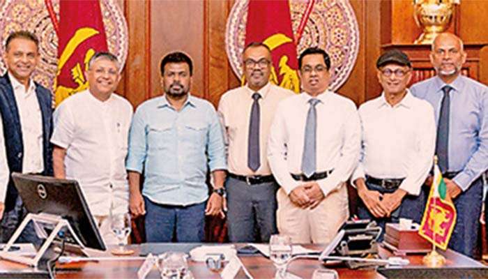 සංචාරක කර්මාන්තය ආශ්‍රිත සංගම්වල නියෝජිතයෝ ජනපති හමුවෙති