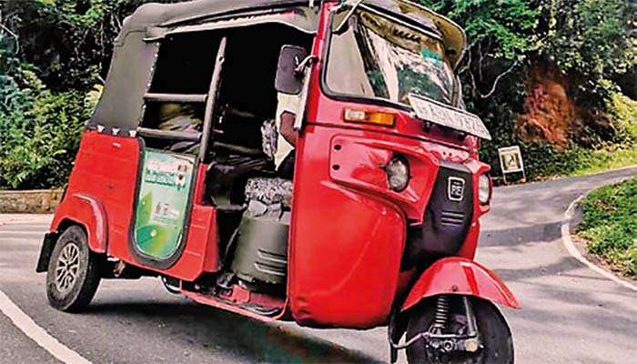 විදුලි ත්‍රිරෝද රථ ආවොත් ඉන්ධන වියදම ඩො.මි. 500කින් අඩු වේවි‍  UNDP