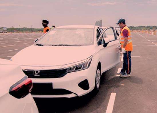 හම්බන්තොට වරායේ RoRo ධාරිතාව වර්ධනයට අක්කර හයක අංගනයක්