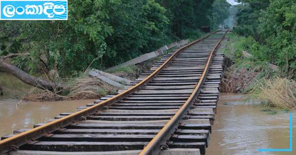 බත්තුළුඔය පාලමේ පැත්තක් කැඩිලා