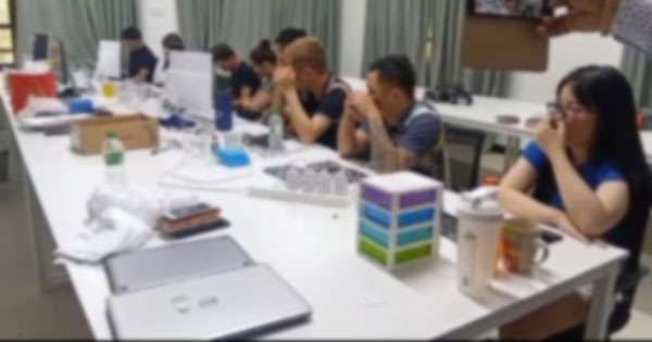 මාර්ගගතව මුදල් වංචා කළ විදේශිකයින් පිරිසක් අත්අඩංගුවට