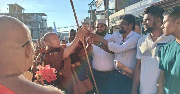 පරවියෙක් නිදහස් කර සාම පාගමන අරඹයි