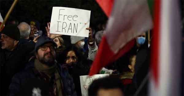 ඉරානය අස්ථාවර කරන්න IS ත්‍රස්ත කල්ලි ඇවිත්