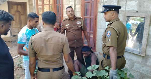 අම්පාරෙන් කොල්ල කෑ වෑන් රථය බකමූණෙන් අල්ලයි
