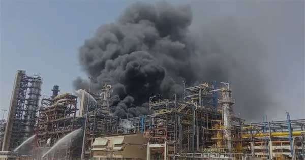 මෝදි විවෘත කරන්න හැදූ පිරිපහදුවක ගින්නක්