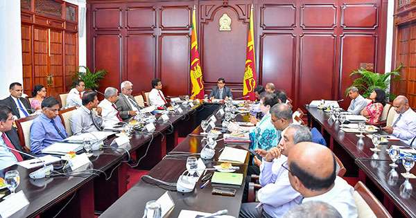 අමාත්‍යංශ ලේකම්වරු ජනපති කාර්යාලයට කැඳවති