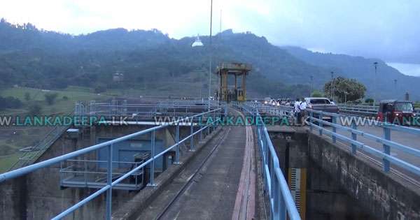 කොත්මලේ හරහා ගමන් කිරීම සැහැල්ලු වාහන පමණයි