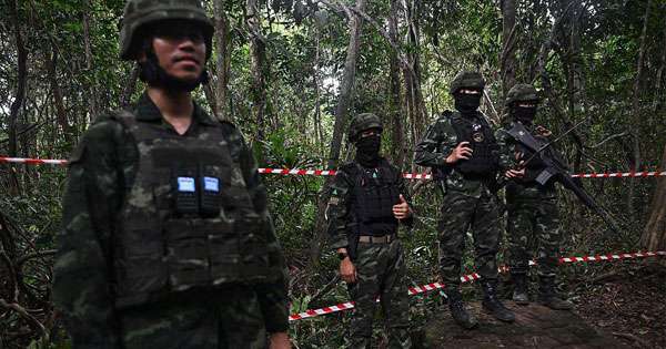 ට්‍රම්ප් තායි - කාම්බෝජ ගැටුම්වලට යළි මැදිහත් වේ