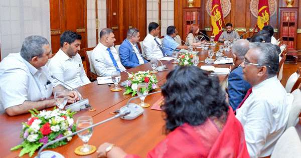 දේශීය කර්මාන්තකරුවා රකිනවා